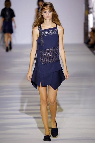 Look 27